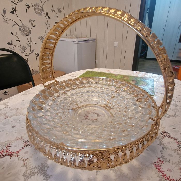 Продам вазу для фруктов