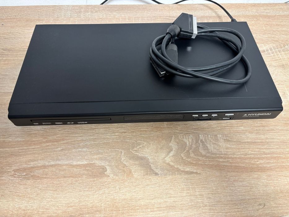 DVD player Hyundai SD card  , USB stick