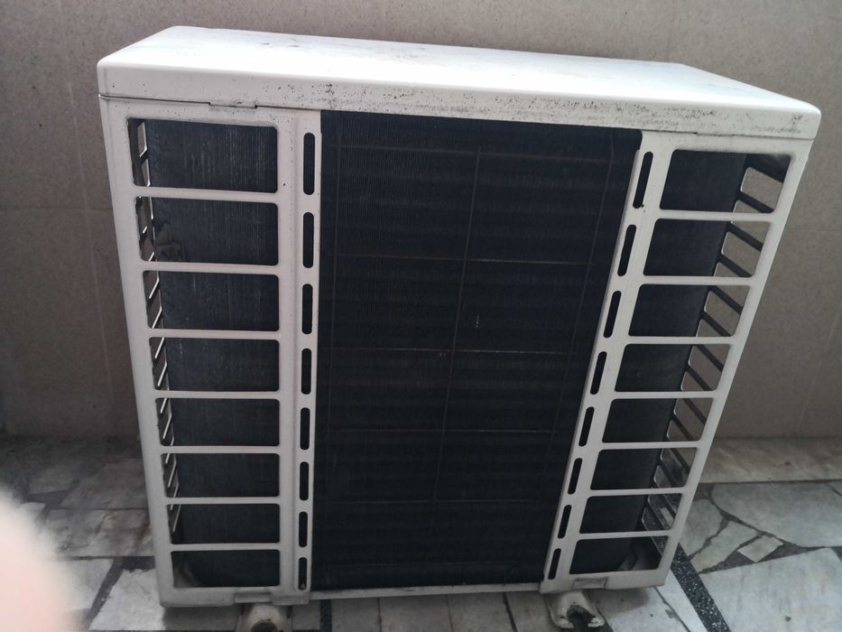 Японски климатик NATIONAL CS-G28K-W, външното тяло: CU-28BK