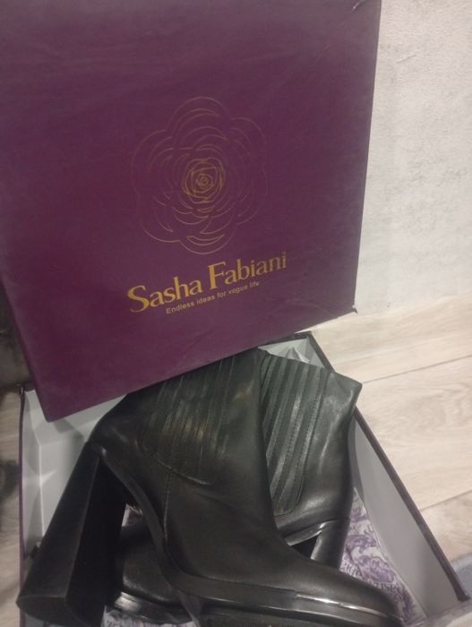 Продам шикарные сапожки