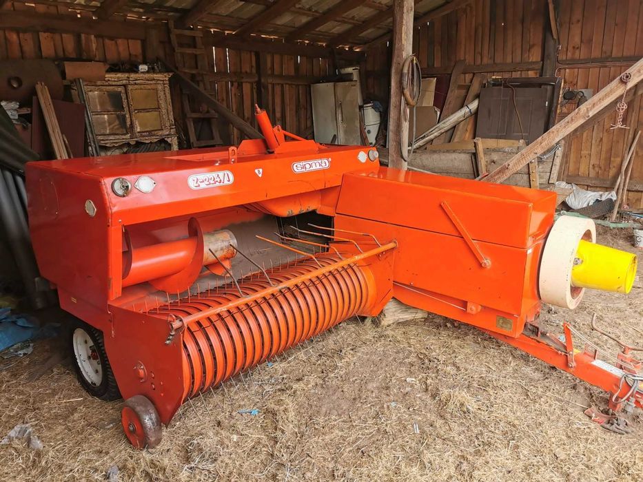 Пресс-подборщик Sipma Сипма зеленый Z224/1 тюковый