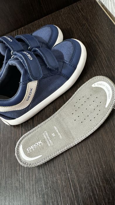 Продам кеды в отличном состоянии