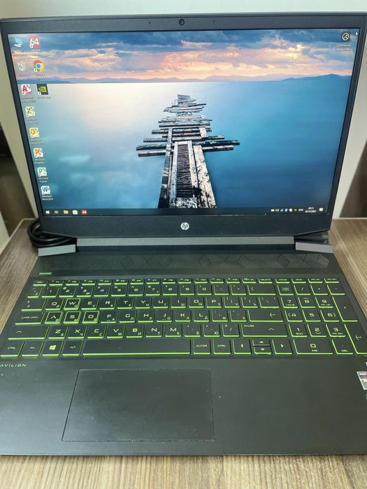 Ноутбук HP Pavillion 15-ec0031ur