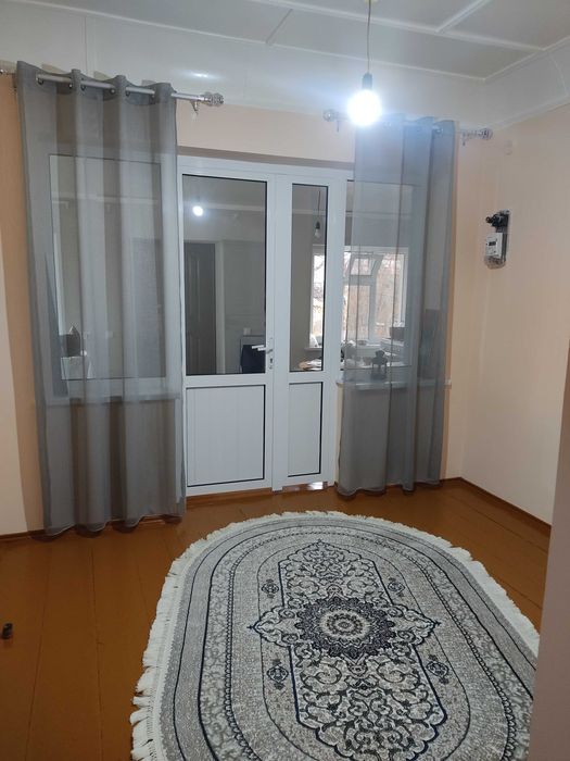 Продам дом в пгт Таваксай  Бостанлыкского района Ташкентской области