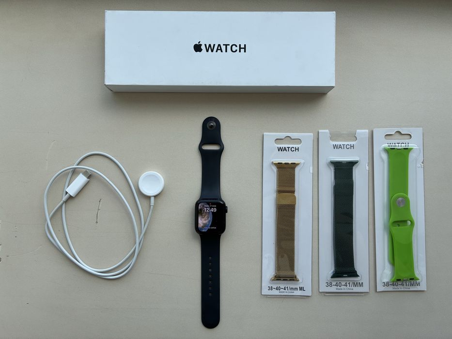 Apple Watch SE 2, 40mm + 3 ремешка