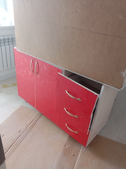 Кровать кух гарнитур прихожка