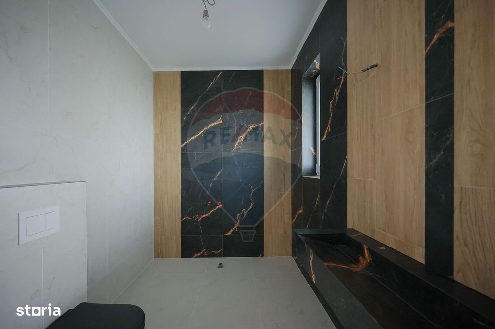 De vânzare Casă Nouă, finisată, 4 camere - Paleu