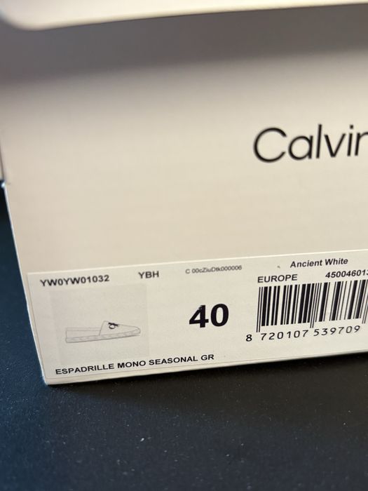 Нови еспадрили Calvin Klein