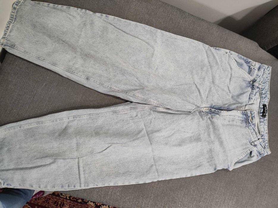 Различни модели дънки