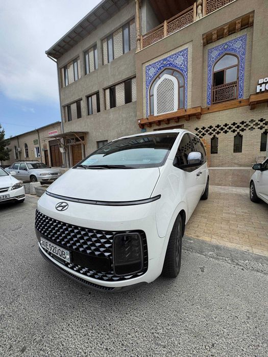 Hyundai Staria сотилади
