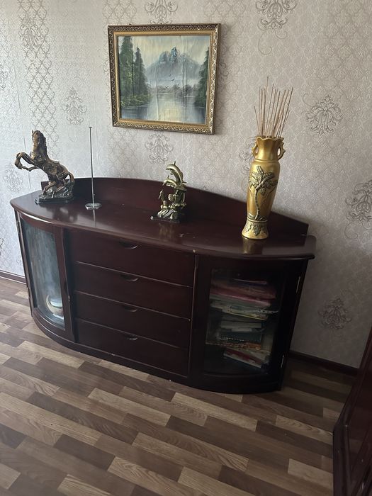 Шкаф из дерева