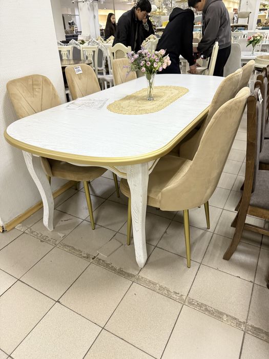 Стол бу в отличном состоянии