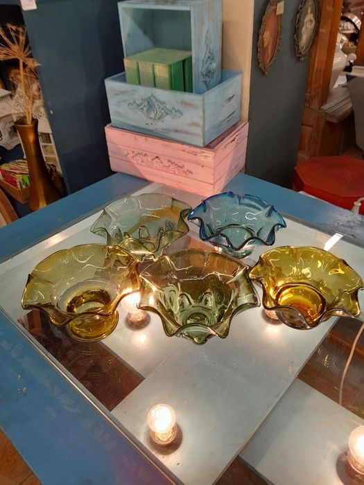 Кувшины и вазы стекло