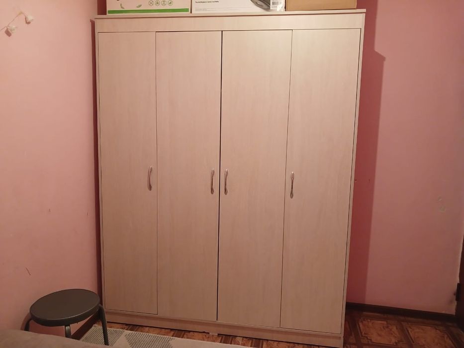 Кухонный, спальный,диван