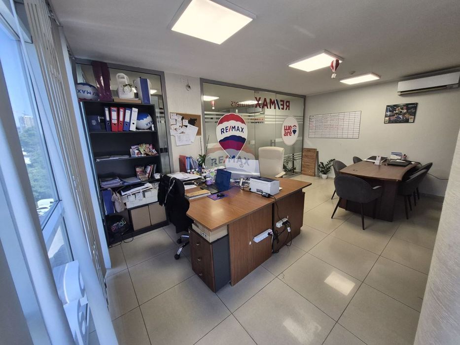 Продава се Офис в Варна, Победа - 98 кв.м за 2133 €/кв.м - Снимка #8