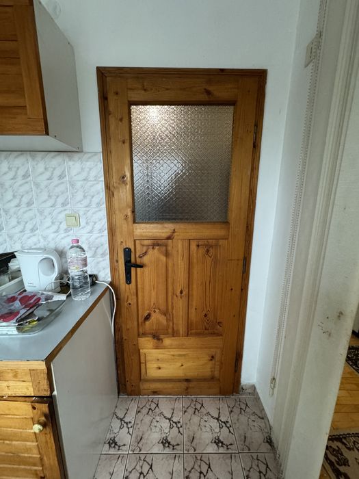 Дървени врати с каси