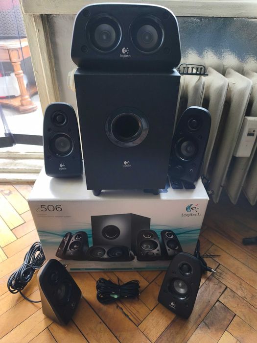 Logitech z506 Surround Sound System 5.1