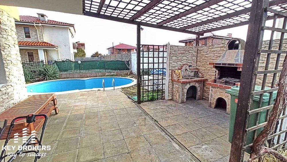 Продава се Къща в с. Гюльовца, Област Бургас - 161 кв.м за 1361 €/кв.м - Снимка #14