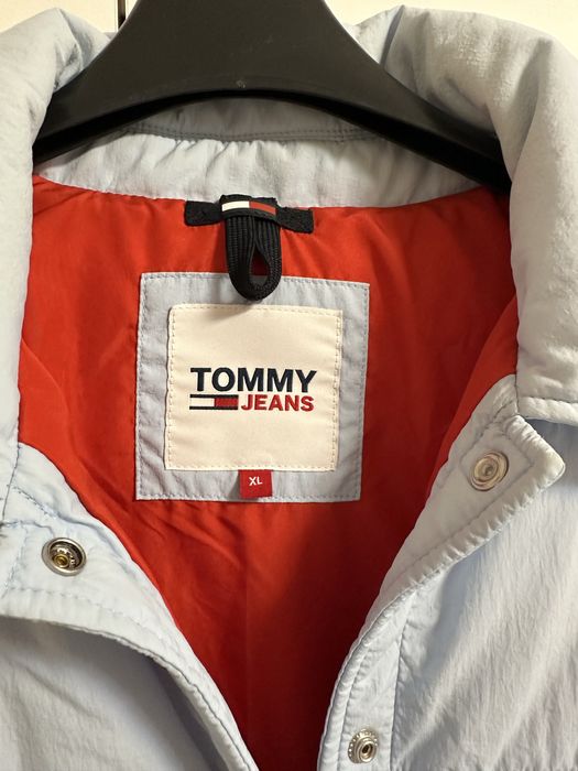 Яке на Tommy Hilfinger Jeans