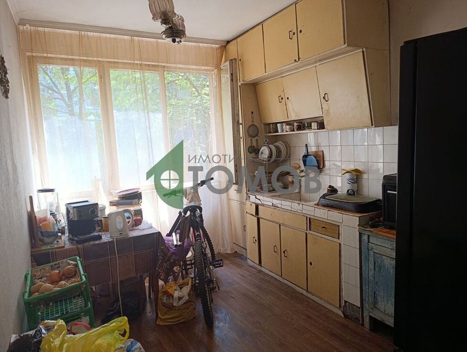 Продава се Тристаен апартамент в Стара Загора, Център - 70 кв.м за 1442 €/кв.м - Снимка #7