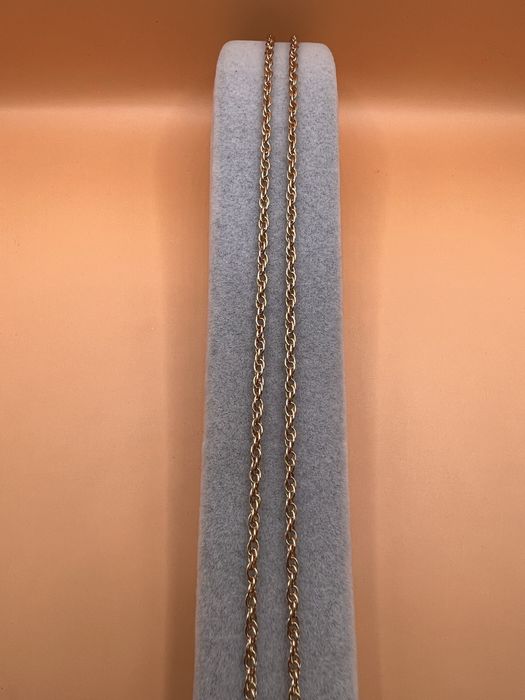 Продам золотую цепочку.