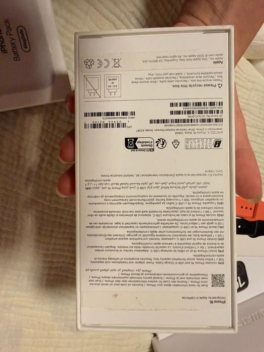 IPhone 16 128 + Apple watch 10 + MagSafe baterry