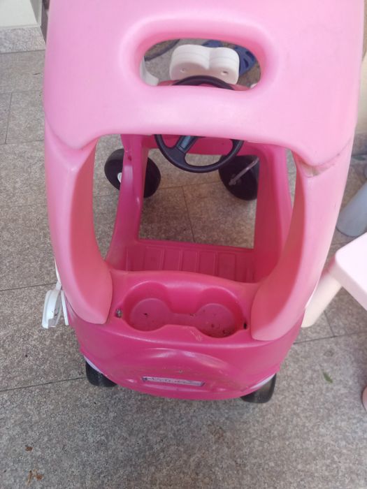 Mașinuță Little tikes