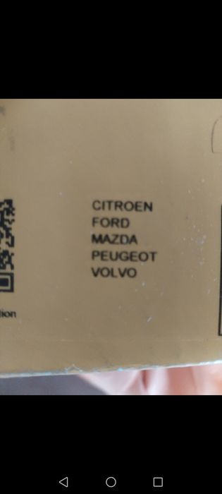 Vând chit de distribuție cu pompa de apa nou