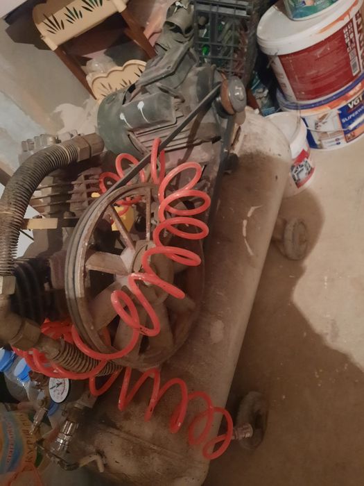 Продается компрессор