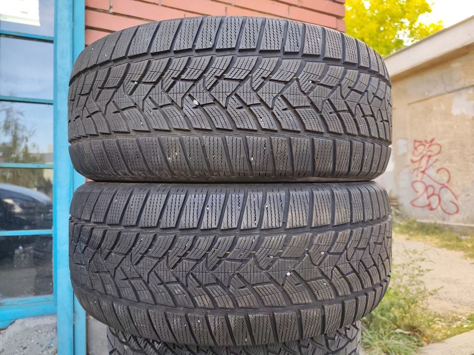 Зимни гуми 255/55/18