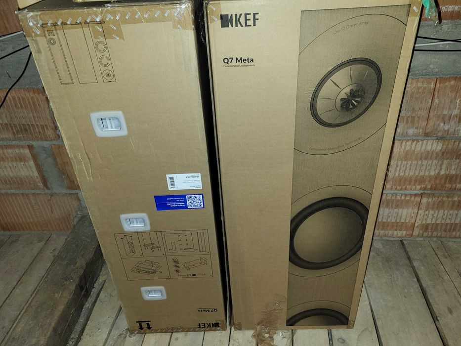 Boxe kef q 7 meta