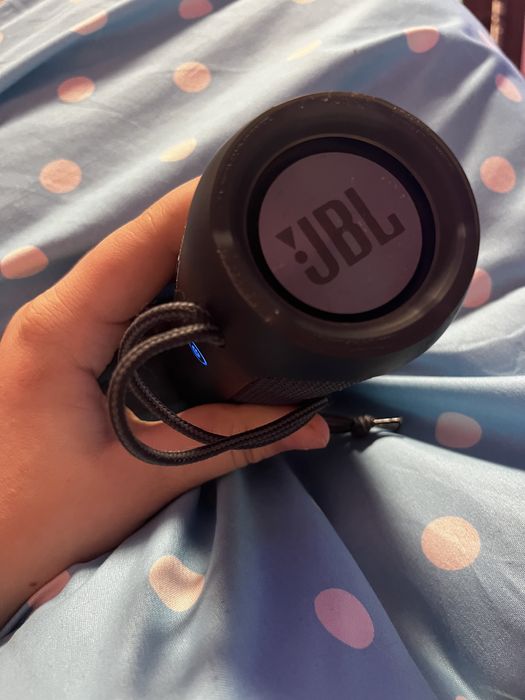 Boxa jbl , intro stare buna.