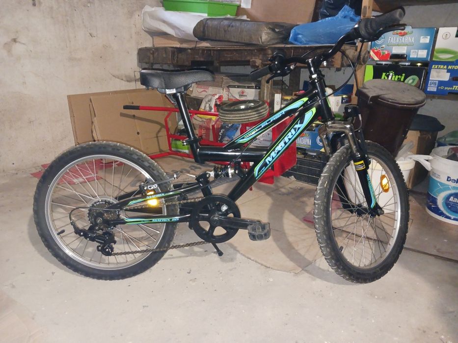 Продавам детско колело 20 инча