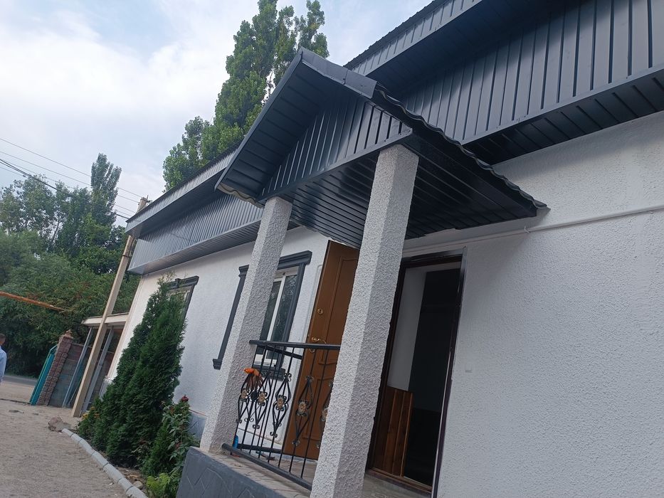 Крыша Вадасток карниз