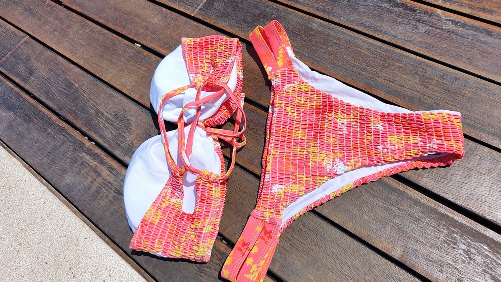 Vand costume baie