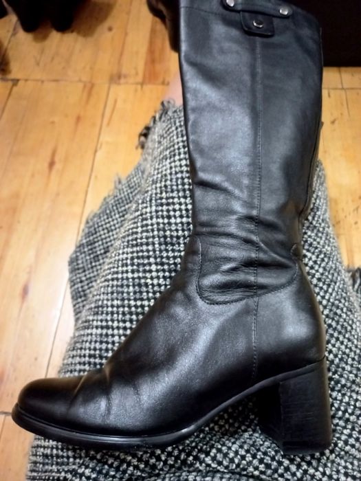 Продаются САПОЖКИ брендовые