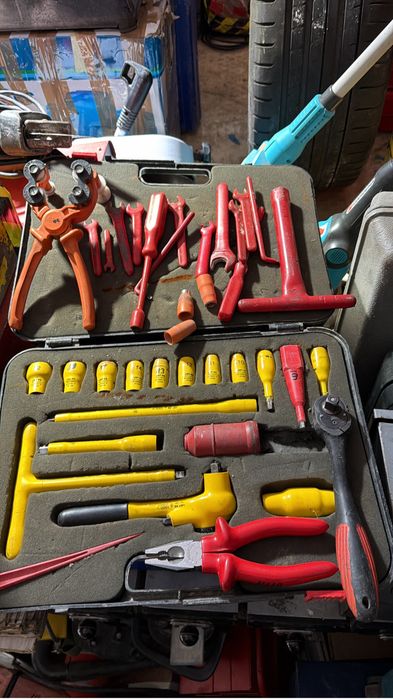 Trusa instalatii electrice retea medie trafo bmp cofret bosch