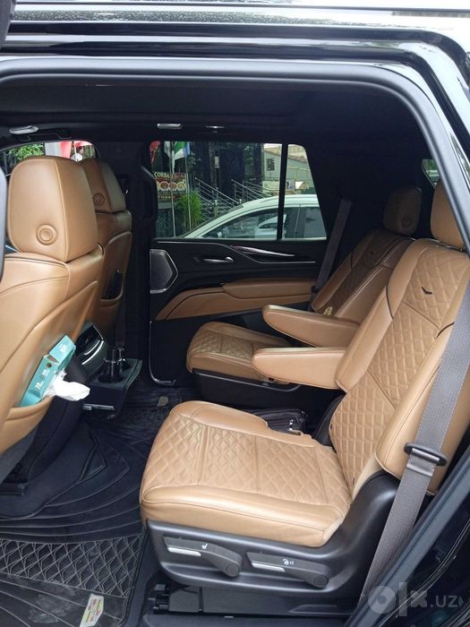 Cadillac Escalade 600