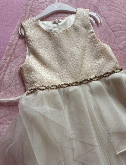 Rochie eleganta fete