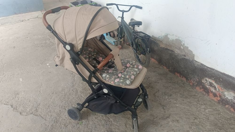 продам коляску б/у