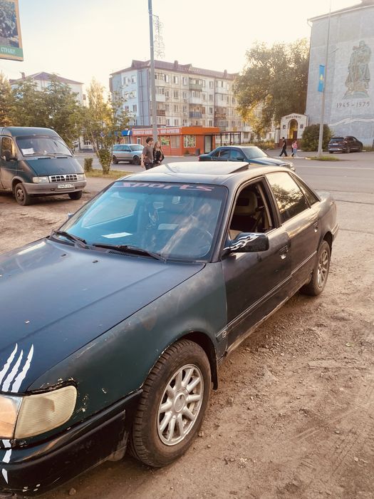 Ауди 100 на ходу