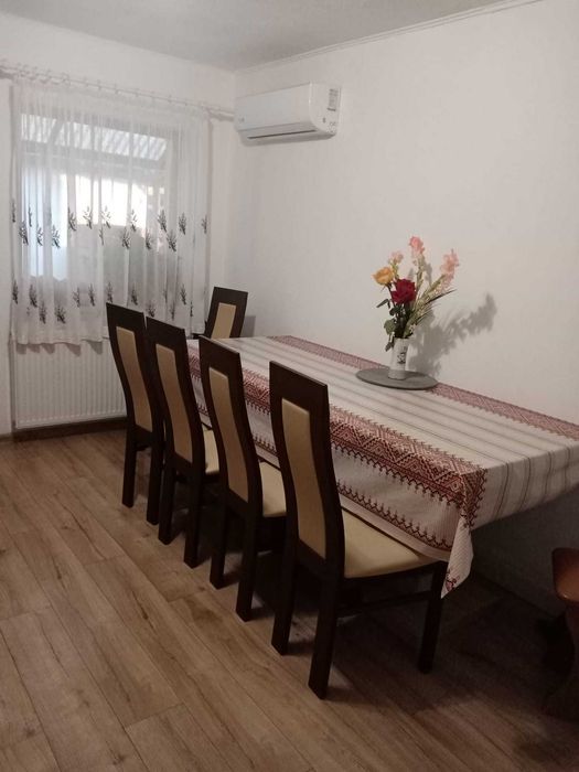 Vand casa 4 camere in Ideciu de Sus, zona centrala