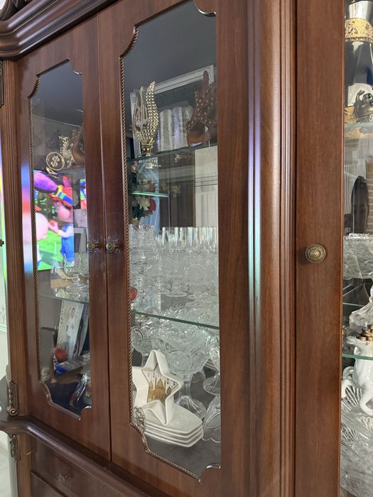 Стенка для посуды