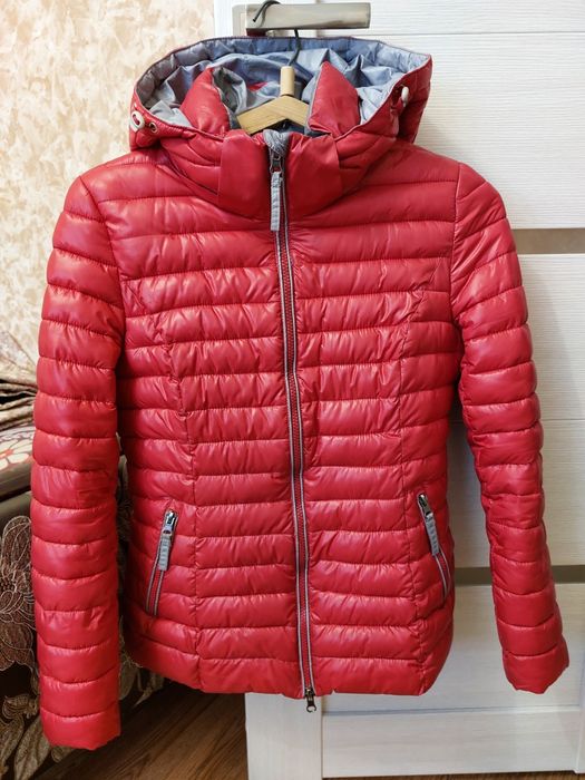 Продам куртки в хорошем состоянии