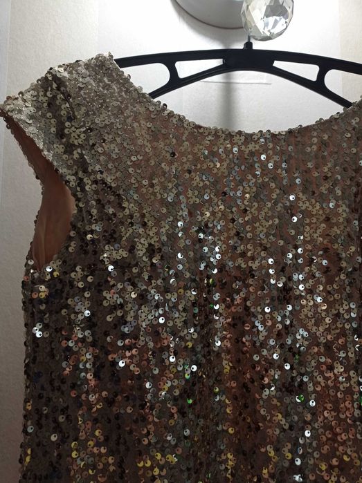 Платье пайетки золото