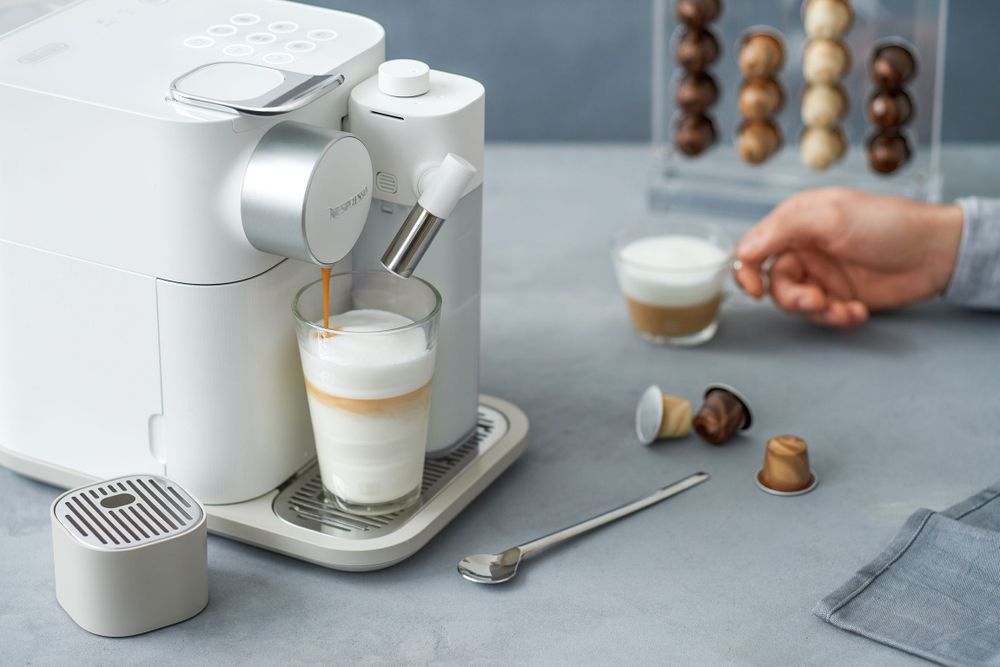 Кофемашина Nespresso капсульная Gran Lattissima