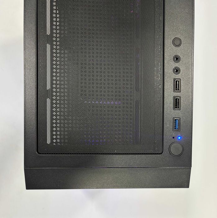 Геймърски компютър Intel Core i7 10700F, RTX 3060 Ti 8GB, 16GB ram