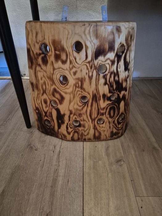 De vânzare veioza rustica, masuta de cafea ,suport sticle de vin