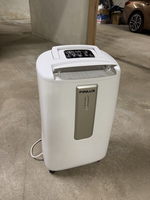 Обезвлажнител Finlux FDH-205L – 20L/ден, почти неизползван