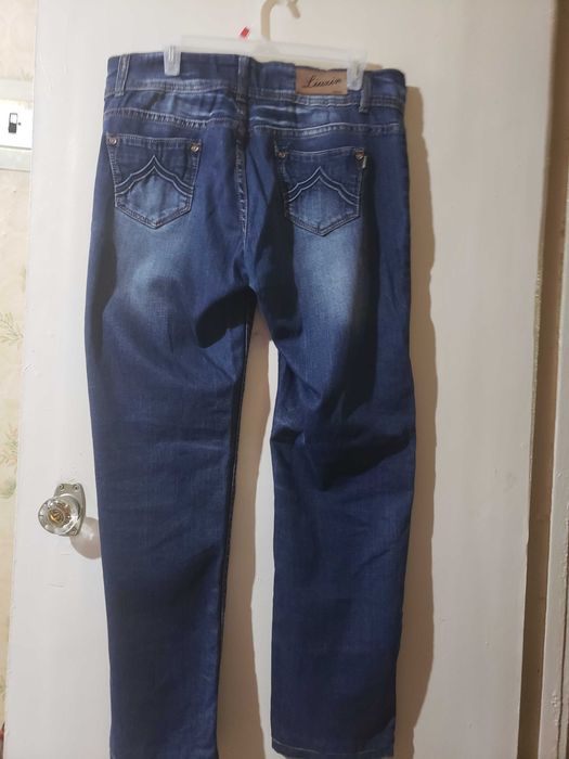 Продаются джинсы раз.48,женские